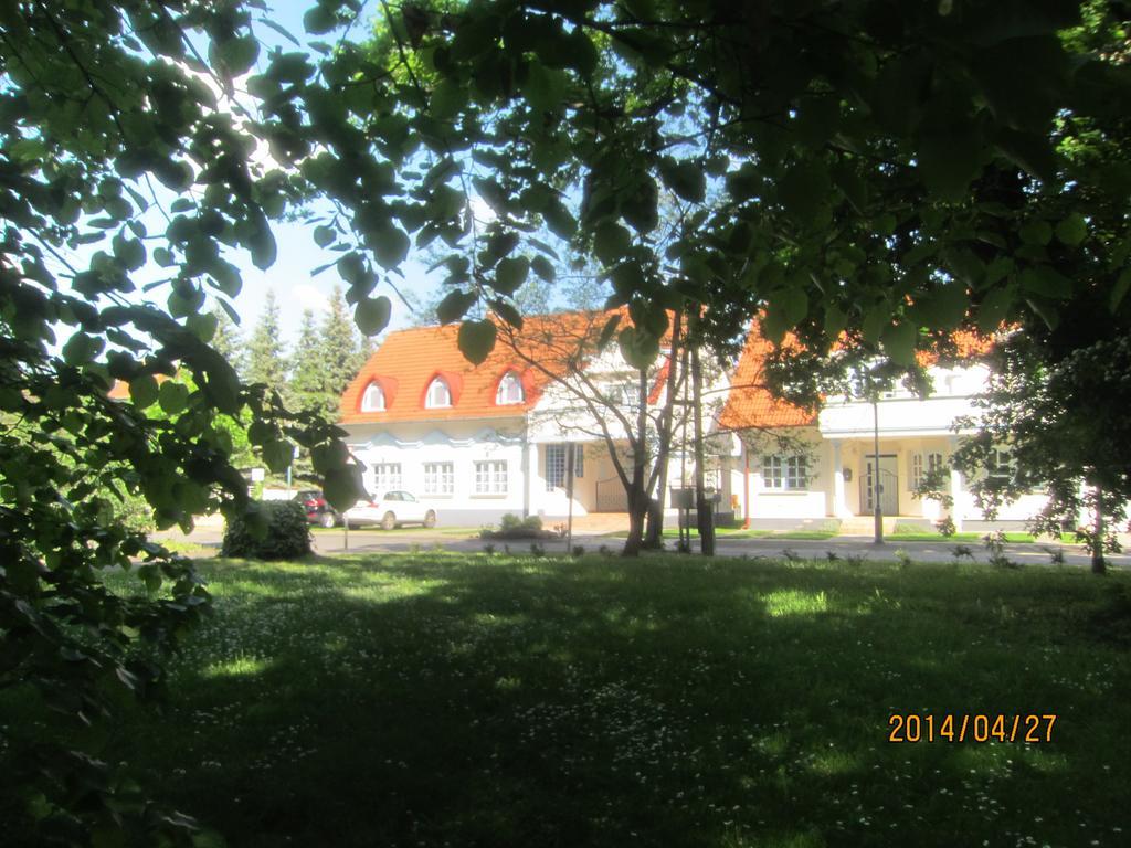 Hotel Csigaház panzió Gyula Habitación foto