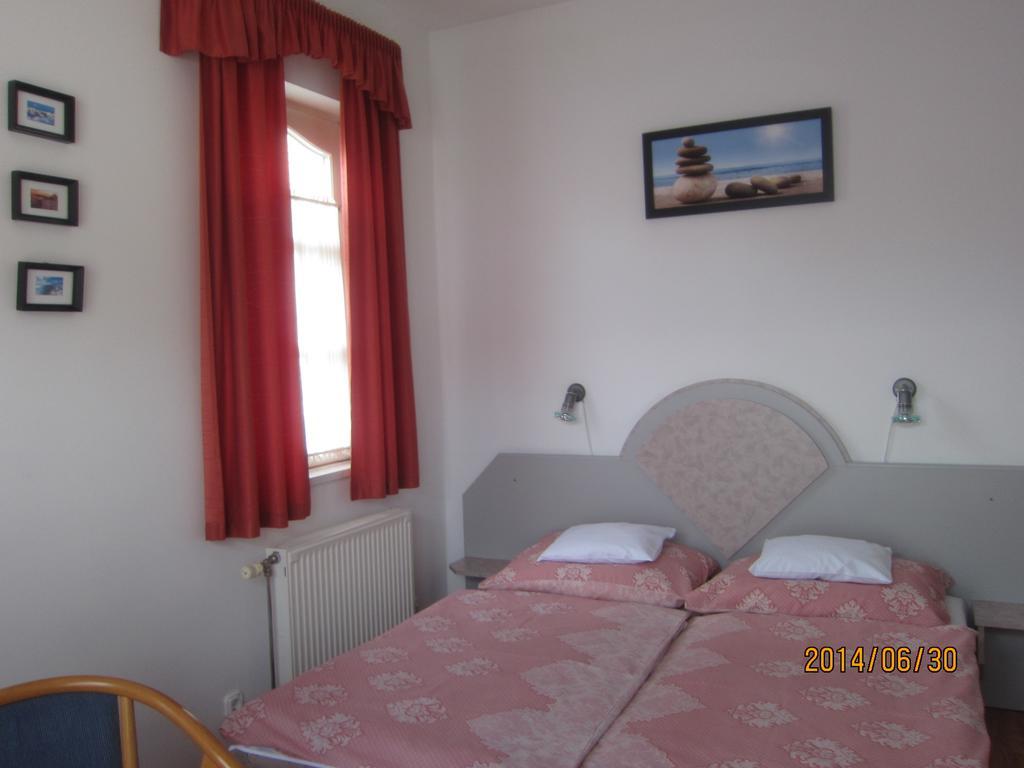 Hotel Csigaház panzió Gyula Habitación foto